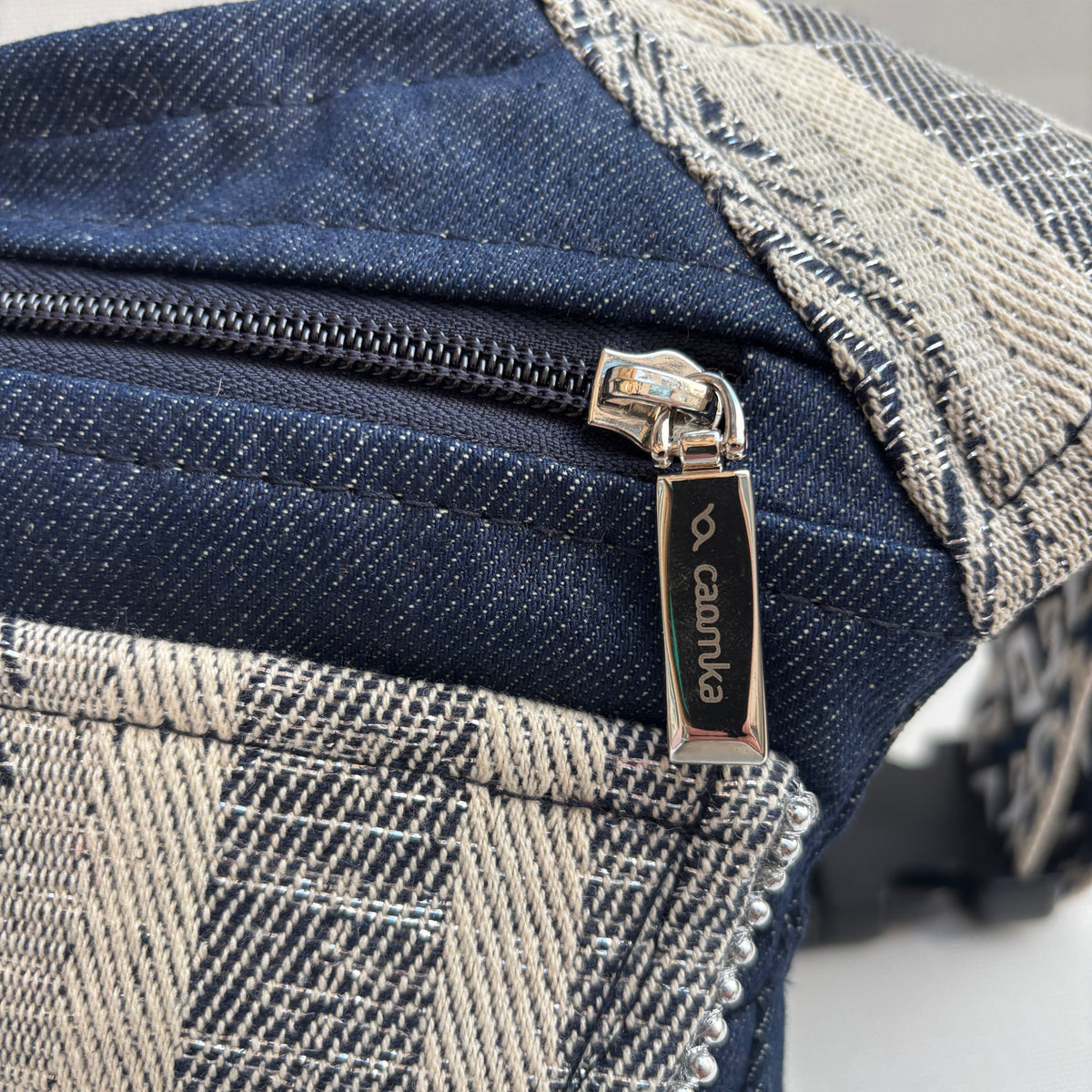 Riñonera "Elegant Jeans India Top" + Bolsillo trasero extra · Pieza Única Núm. 18510