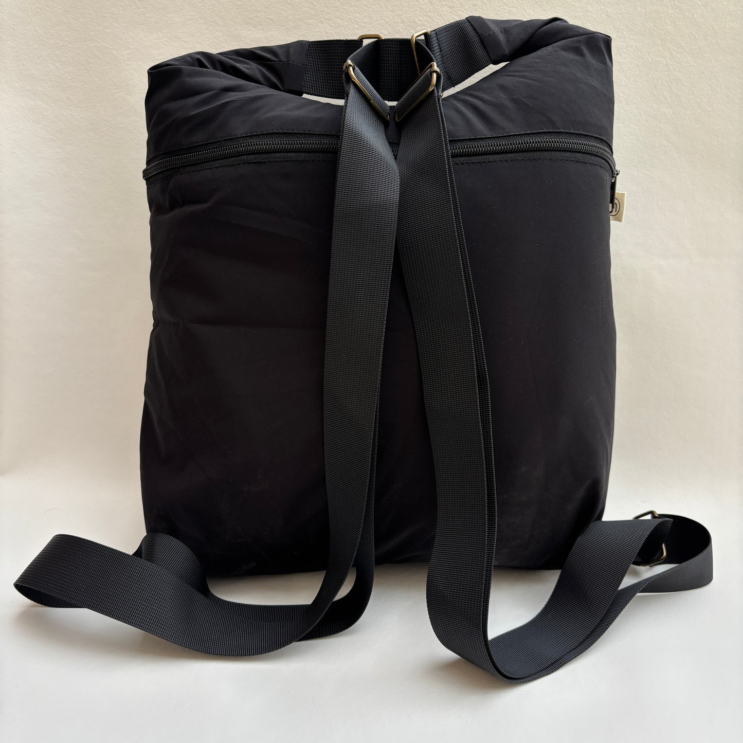 Mochila - Bolso - Tote Bag Impermeable · Multifunción · "Nepal" Mandala Colors · Súper ligera · Pieza Núm. 19485