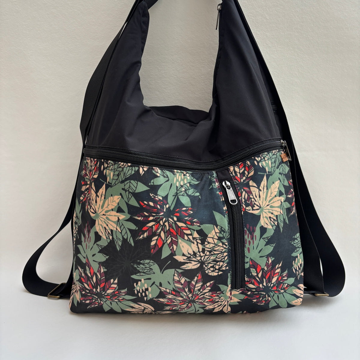 Mochila - Bolso - Tote Bag Impermeable · Multifunción · "Nepal" Autumn Jungle · Súper ligera · Pieza Núm. 19484