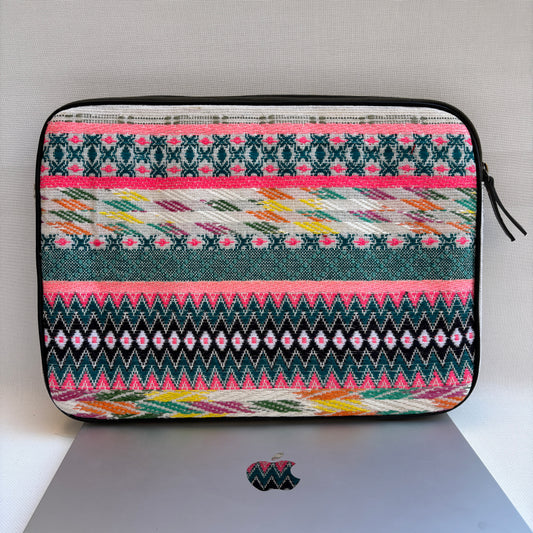 Funda Portátil "Color Spirit" · Pieza Única Núm. 18484