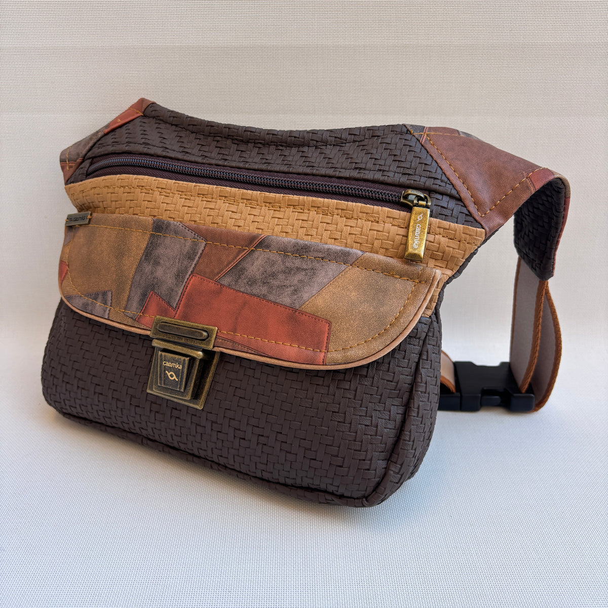 Riñonera "Elegant Patchwork Brown Top" · Polipiel · Pieza Única Núm. 18468