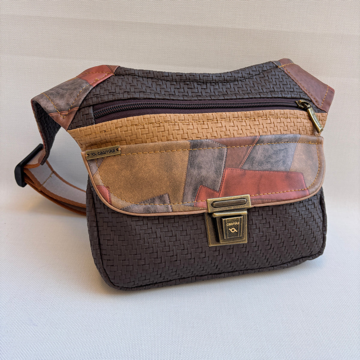Riñonera "Elegant Patchwork Brown Top" · Polipiel · Pieza Única Núm. 18468