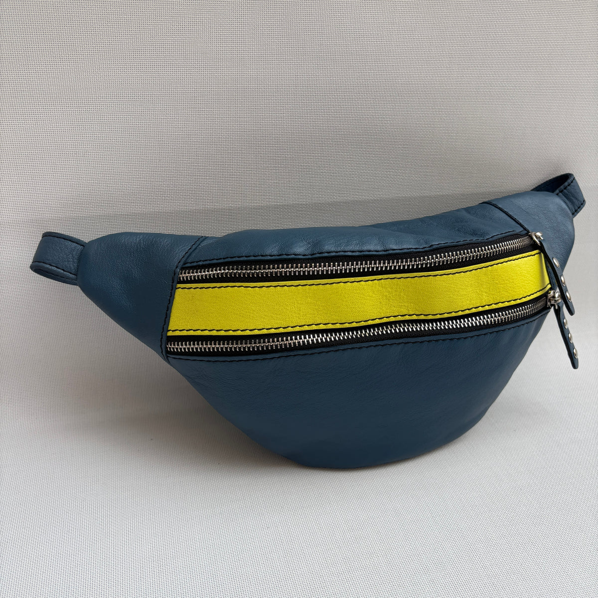 Riñonera "Special RetroChic Azul Petróleo" · Piel · Pieza Exclusiva Núm. 17844