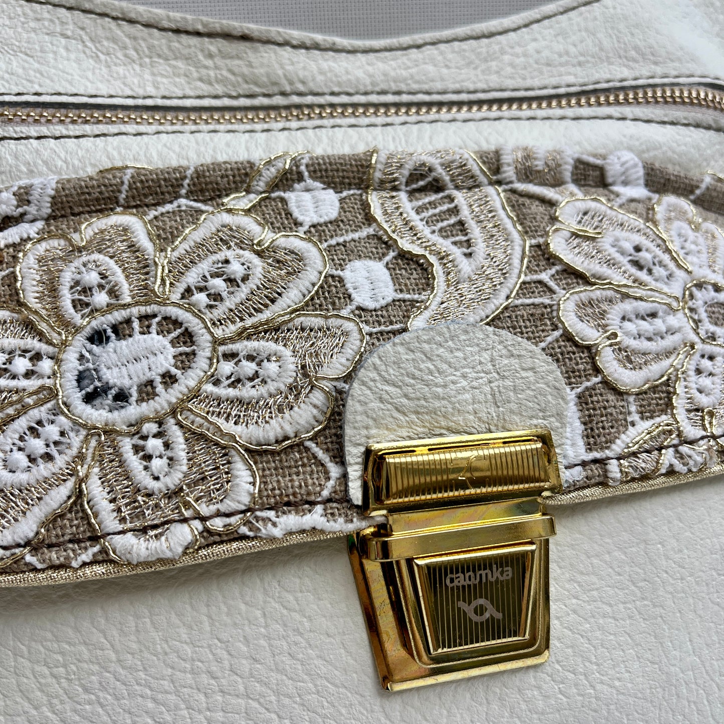 Special Top White Golden · Piel / Cuero · Pieza Exclusiva Núm. 15496