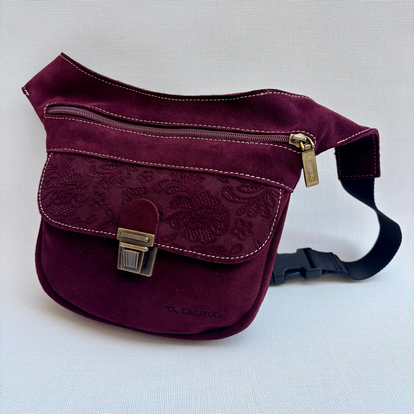 Riñonera Mini "Elegant Burdeos" · Piel de Serraje · Pieza Exclusiva Núm. 17019