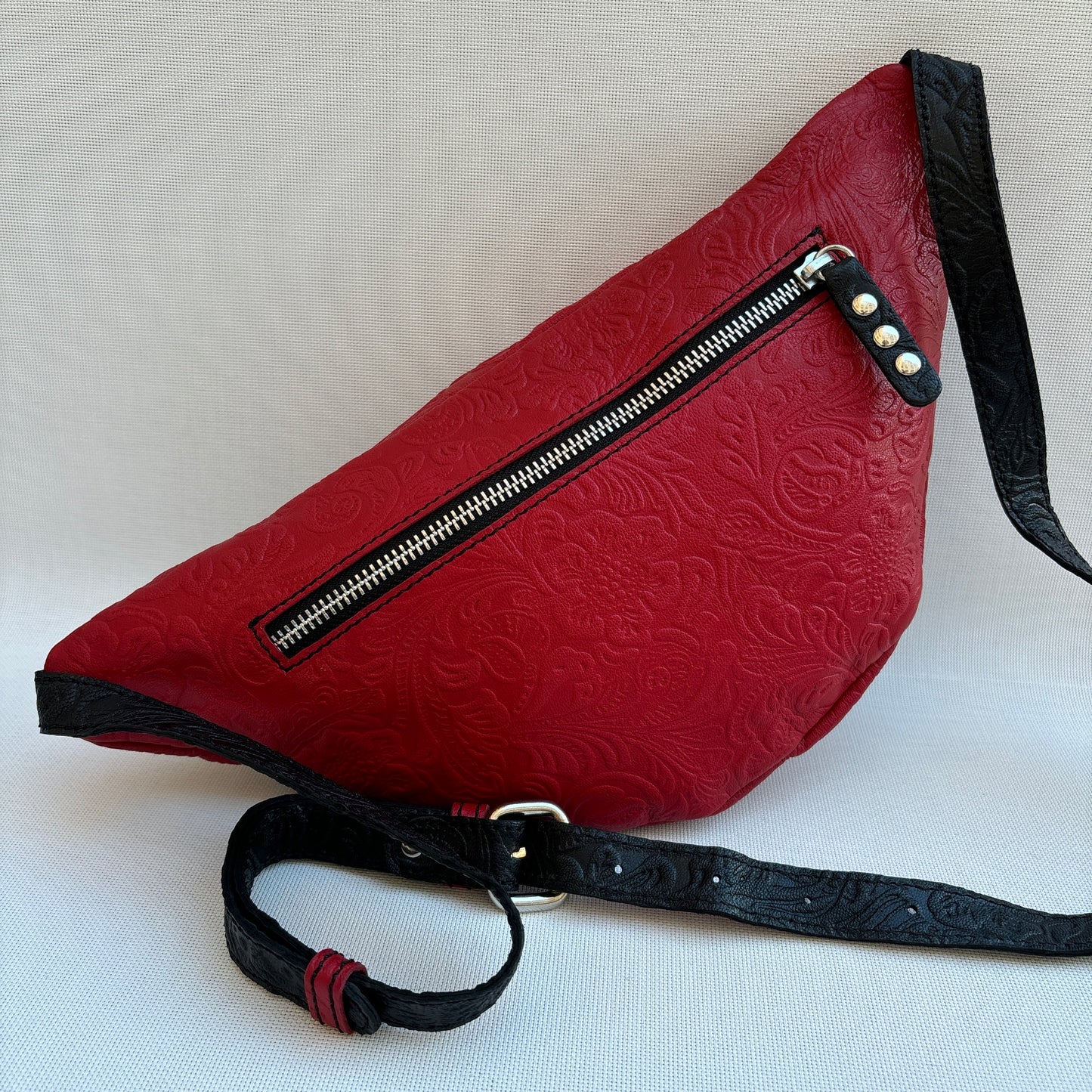 Special Premium Retro Chic Red · Piel · Pieza Exclusiva Núm. 16330