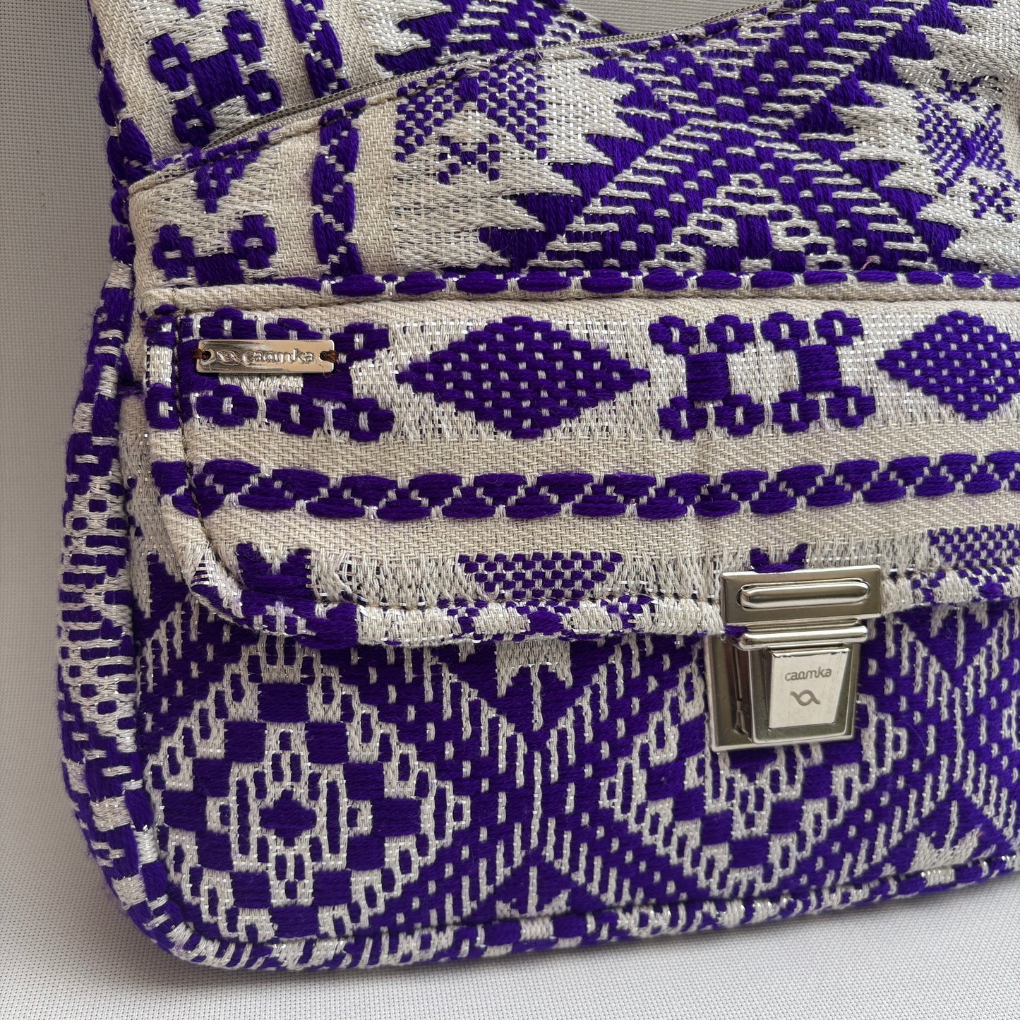 Bolso Bandolera Súper Caomka "Royal Tribal Violet" · Pieza Única Núm. 18500