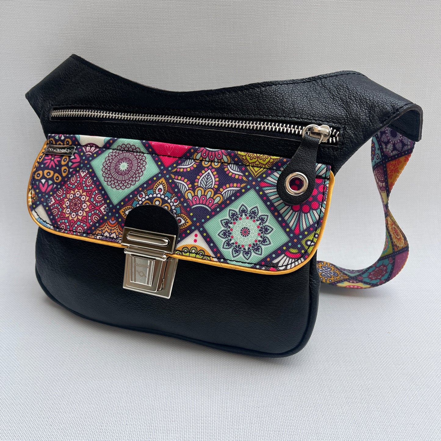 Special Black & Mandalas · Piel natural BioCuir® · Pieza Única Núm. 13825