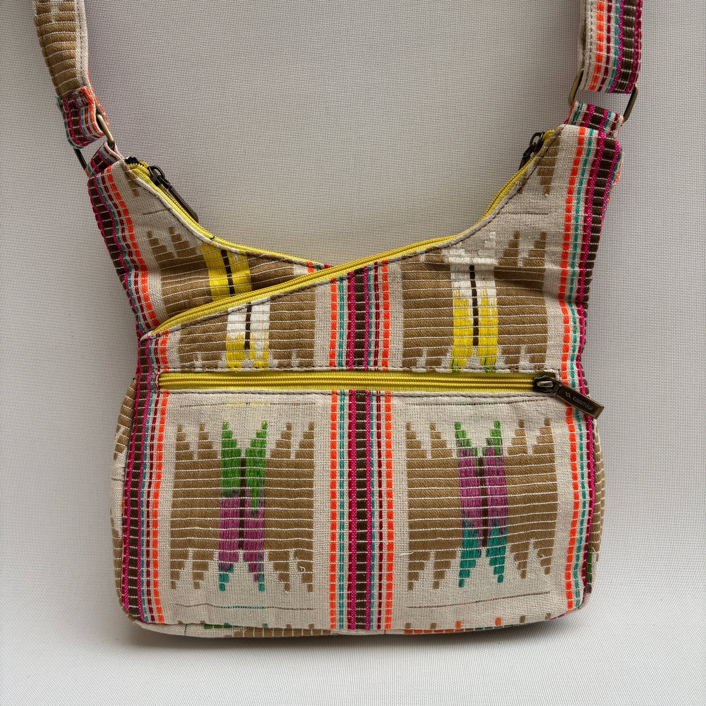 Bolso Bandolera Súper Caomka "Tribal Energy" · Pieza Única Núm. 18495