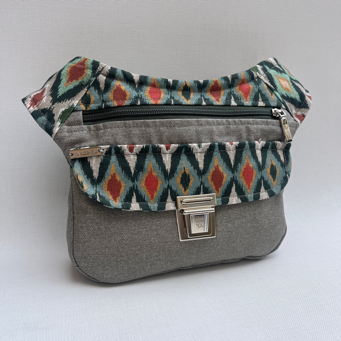 Special Etnical + Bolsillo trasero · Impermeable · Pieza Única Núm. 13823