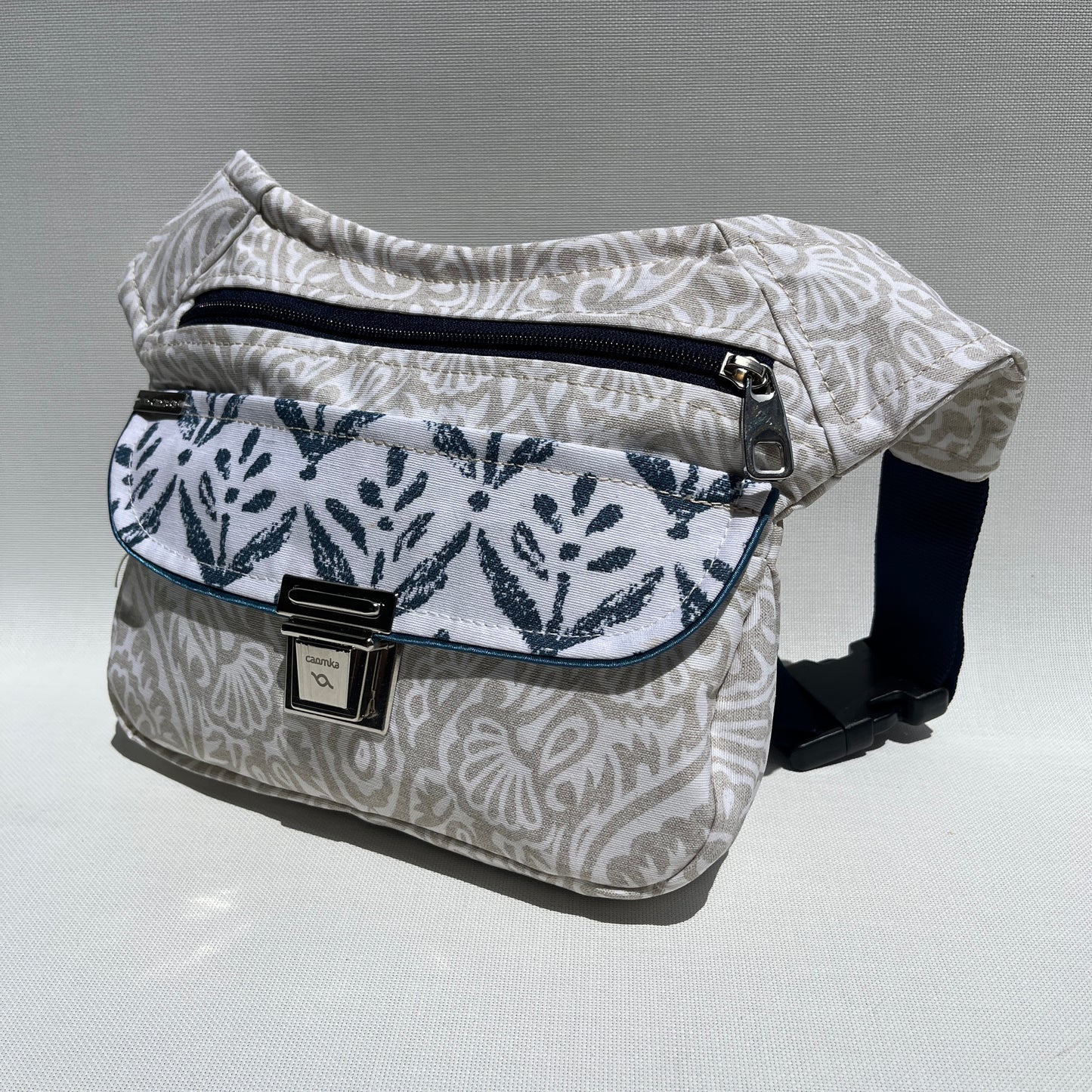 Special Elegant Gray & Dots · Waterproof · Unique Piece No. 13131