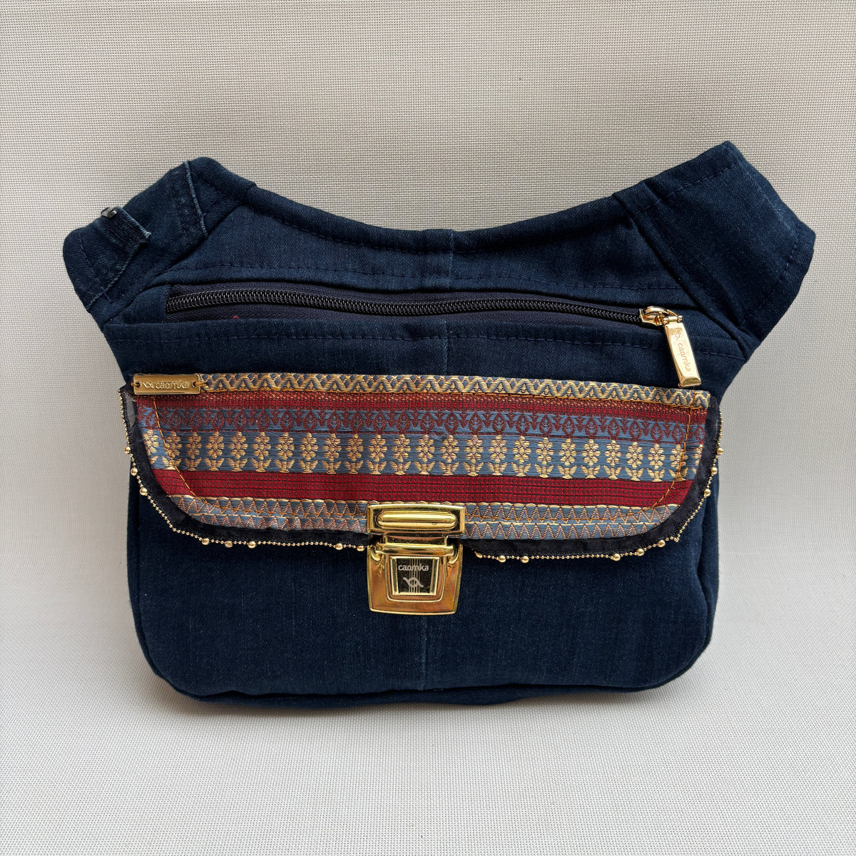 Riñonera “Special ♻️ Jeans Recycled ♻️ ” · Pieza Única Núm. 18708