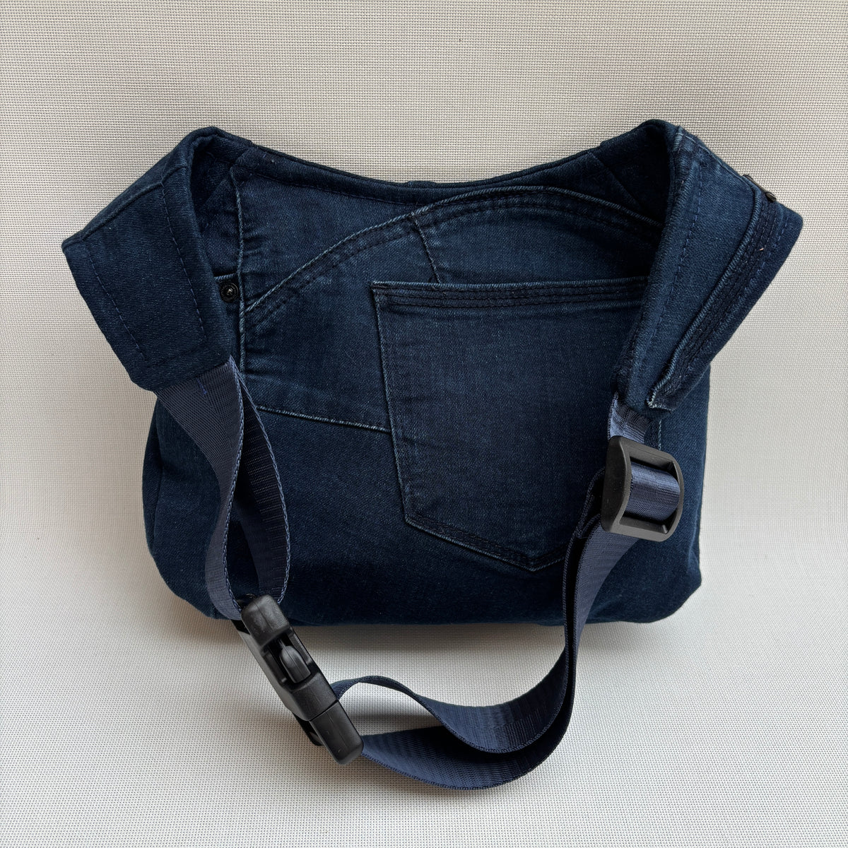 Riñonera “Special ♻️ Jeans Recycled ♻️ ” · Pieza Única Núm. 18708