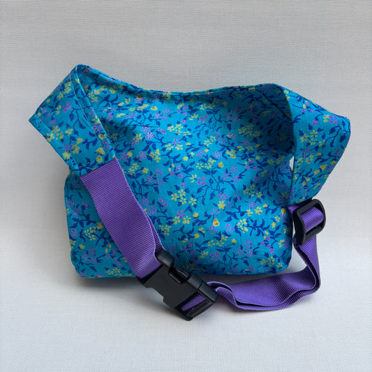 Riñonera "Blue Japanese Flowers" · Pieza Única Núm. 17984