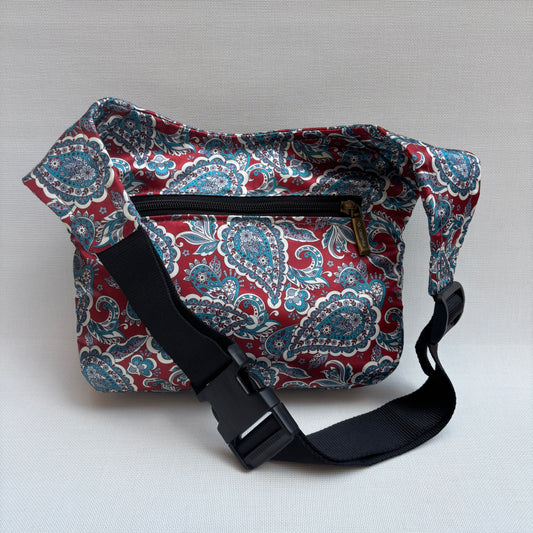 Riñonera "Soft Paisley Bordeaux" + Bolsillo trasero · Pieza Única Núm. 18085