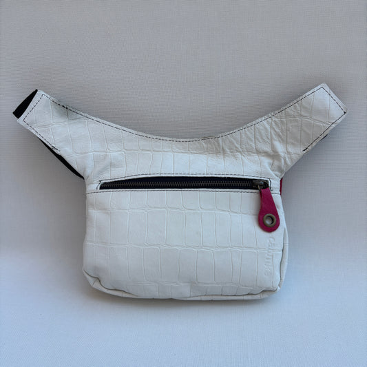 40% Dto. Riñonera "Special White & Fucsia Plus" · Piel - Cuero · Pieza Única Núm. 17273