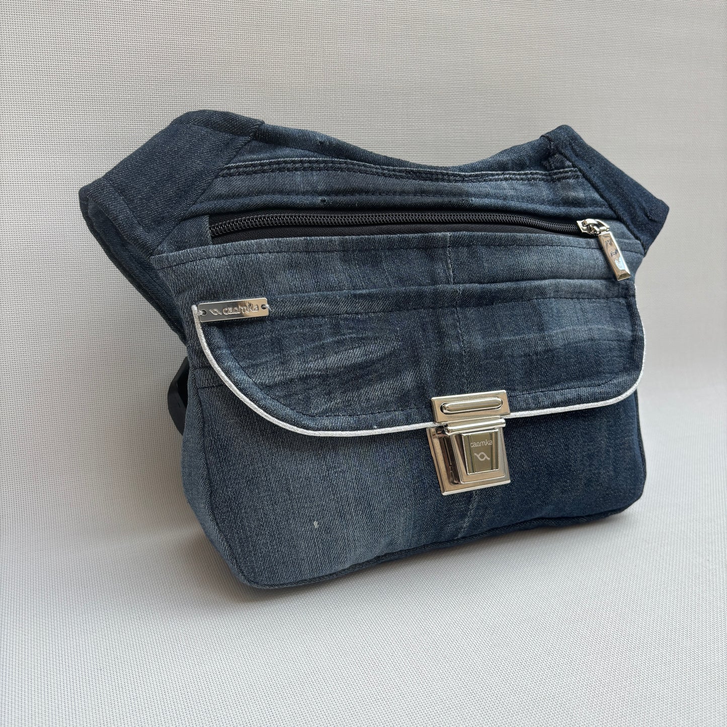 Riñonera "Special ♻️ Jeans Recycled ♻️ · Pieza Única Núm. 18047