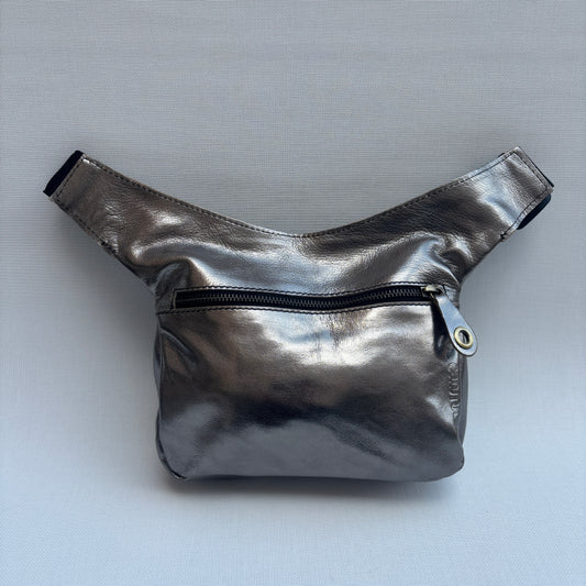 Riñonera "Plata Metalizada" · Piel - Cuero · Pieza Exclusiva Núm. 17279