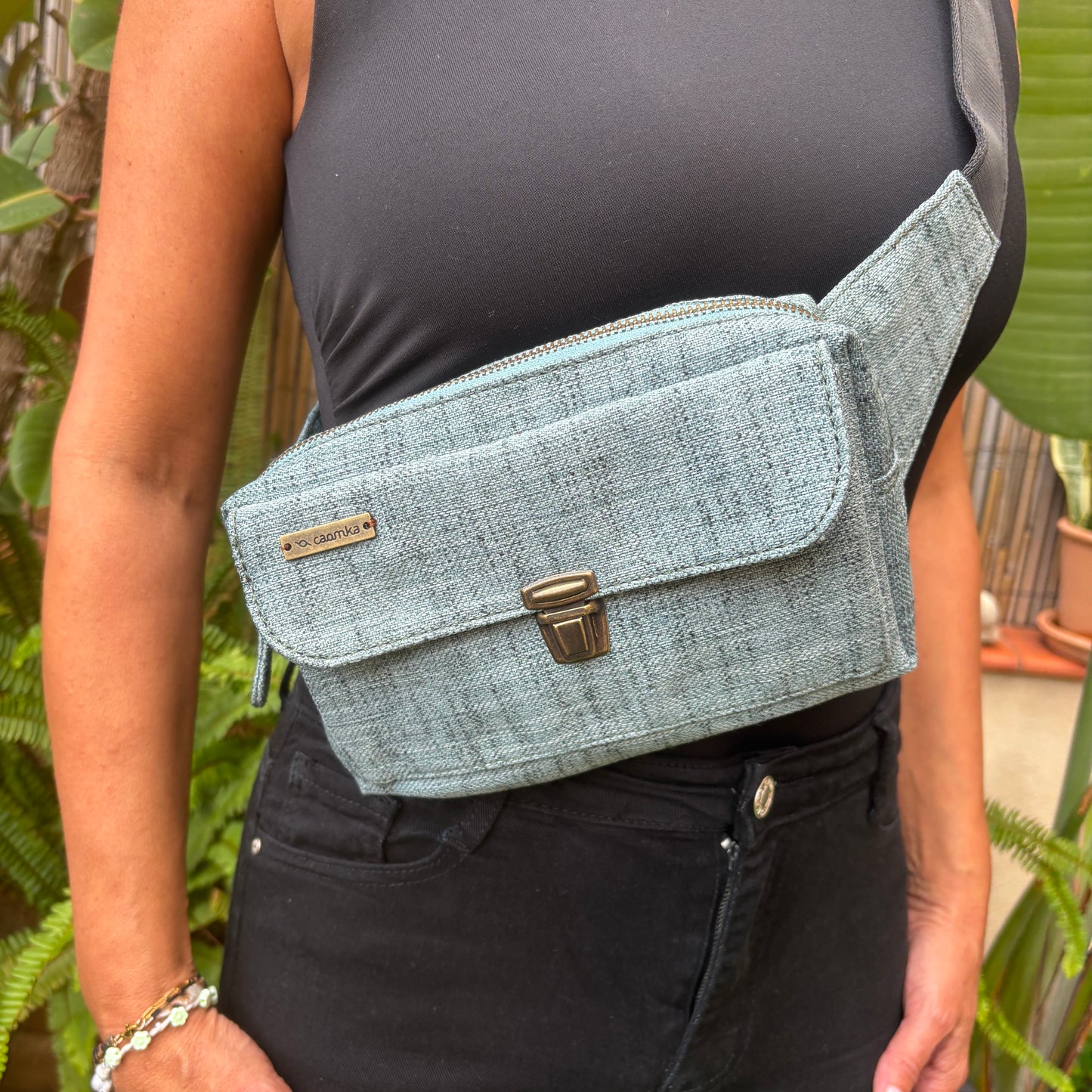 Riñonera Urban · MARRÓN · Pieza Exclusiva Núm. 18003