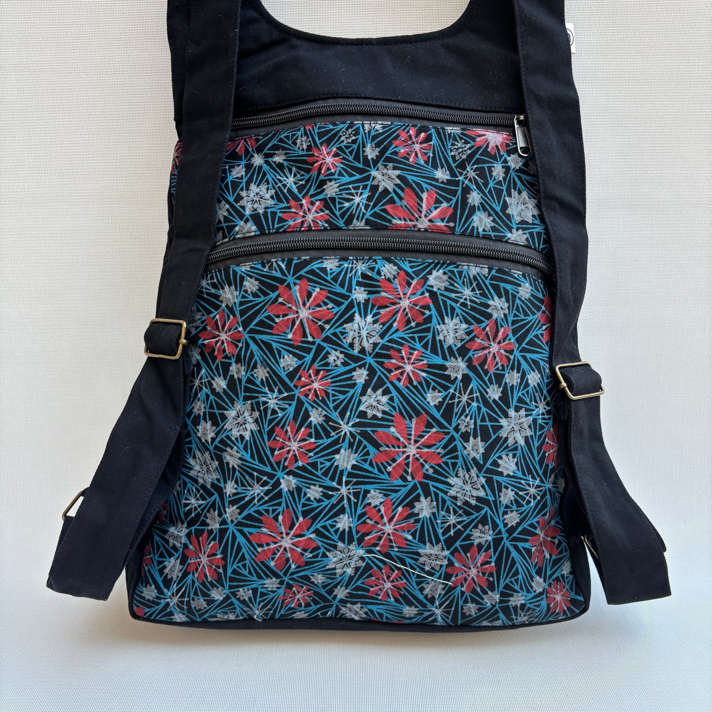 Mochila Reversible "Pokhara" · Pieza 17317