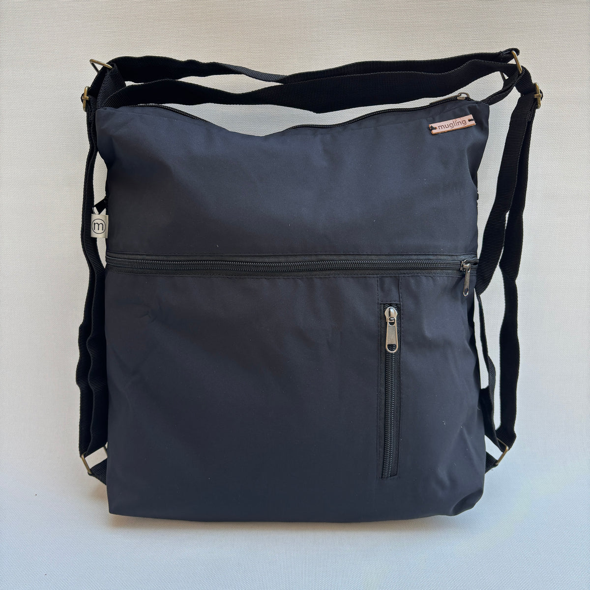 Mochila - Bolso - Tote Bag - Impermeable · Mutifunción · "Nepal" Color Negro · Súper ligera · Pieza 17087