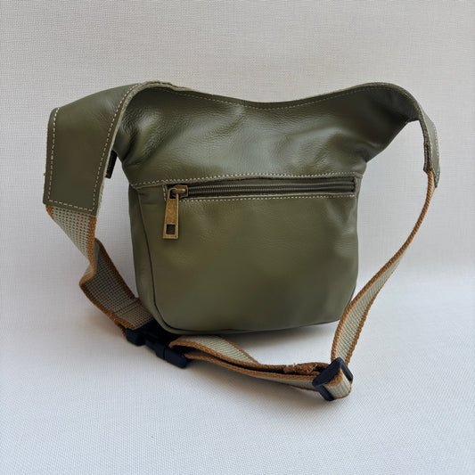 Riñonera Mini "Special Green Spring" · Piel de napa · Pieza Exclusiva Núm. 17138