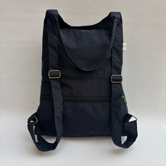 Mochila Impermeable "Everest" Color Verde · Súper ligera · Pieza 17333