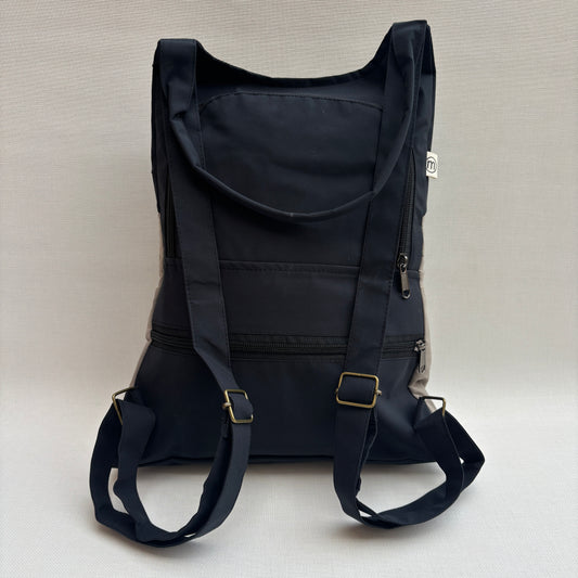 Mochila Impermeable "Everest" Color Gris · Súper ligera · Pieza 17335