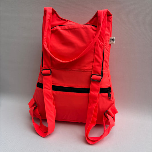 Mochila Impermeable "Everest" Color Fluor · Súper ligera · Pieza 17336
