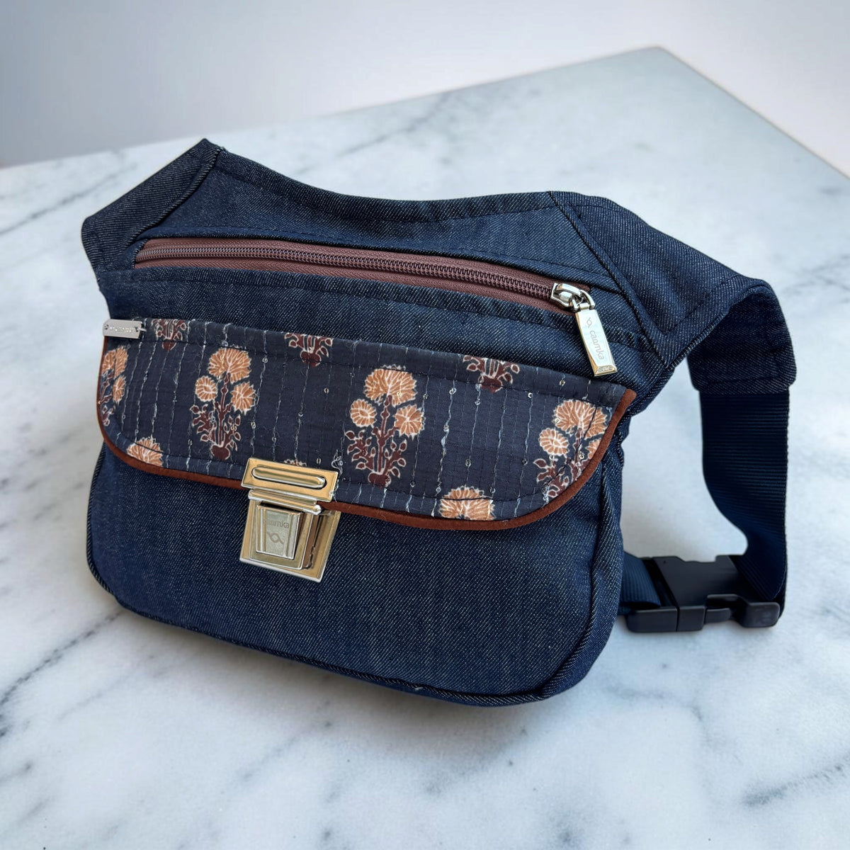 Riñonera Original "Special Elegant Jeans" · Pieza Única Núm. 19675