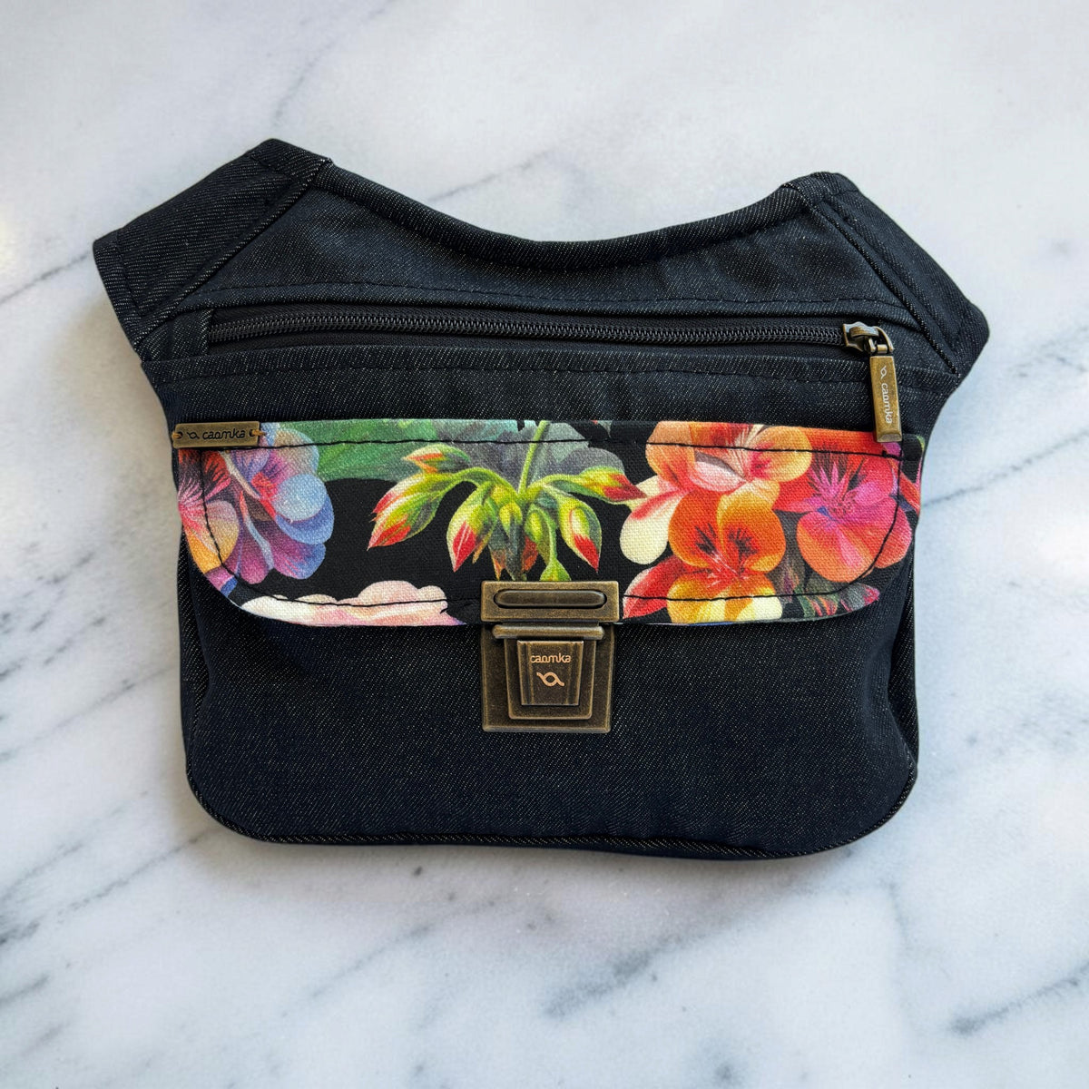 Riñonera Original "Special Black Jeans & Flowers" + Bolsillo trasero · Pieza Única Núm. 19682