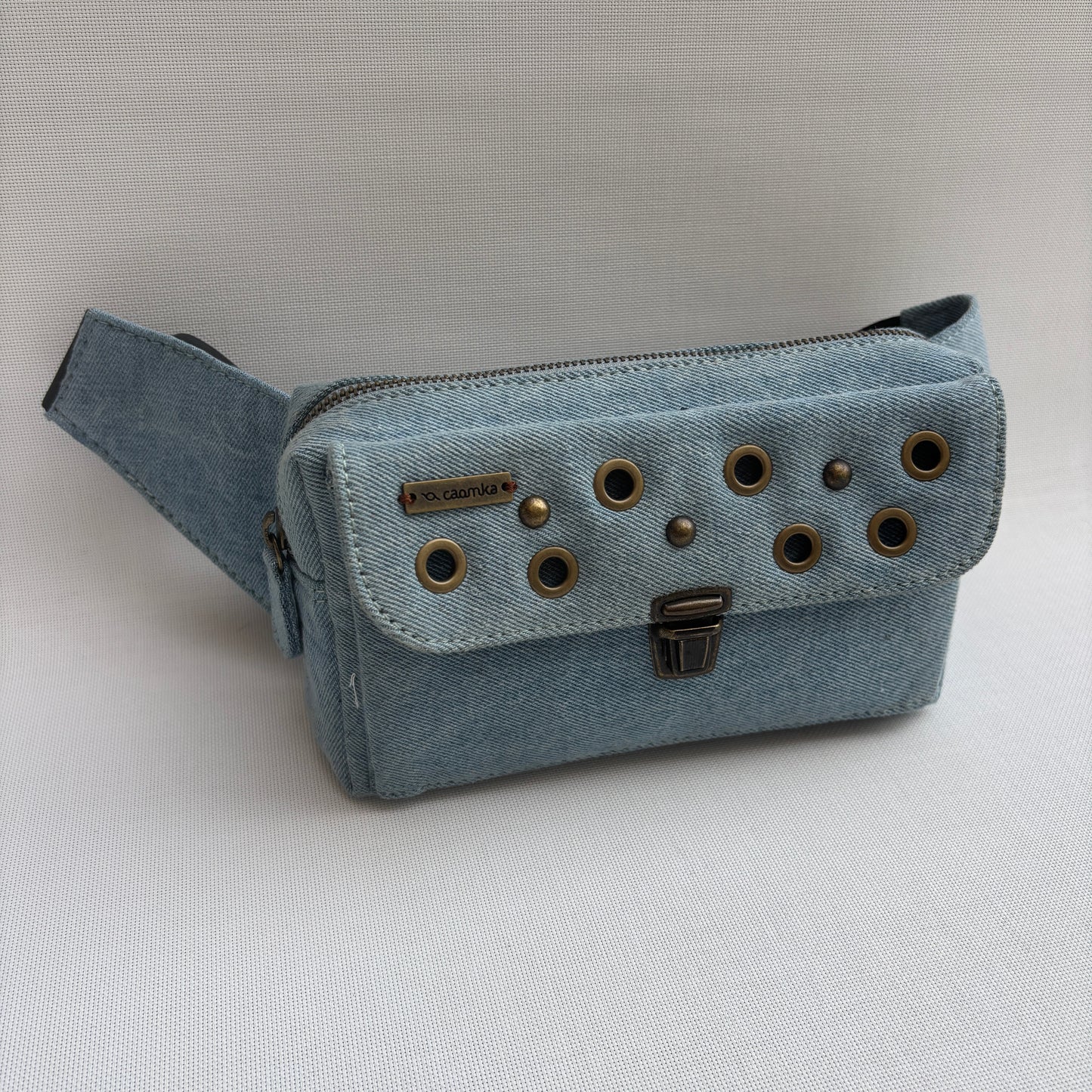 Riñonera Urban Premium · AZUL VAQUERO CLARO · Pieza Exclusiva Núm. 18059