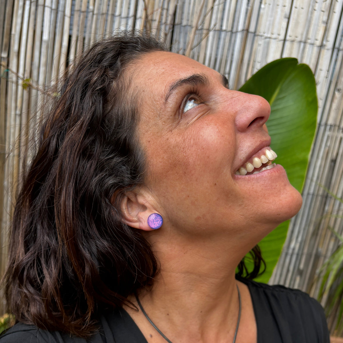 Pendientes "Sol Violeta" – Vidrio fundido y hierro forjado.