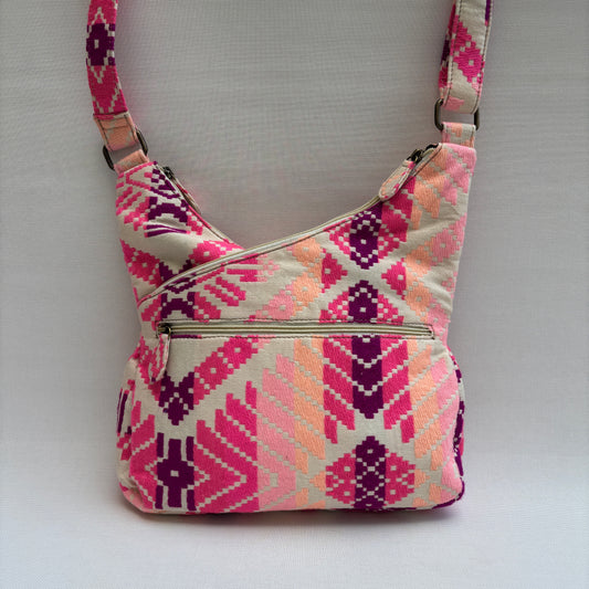 Bolso Bandolera Súper Caomka "Pink Tribal Glow" · Pieza Única Núm. 18808