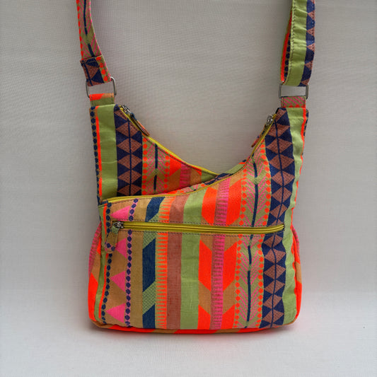 Bolso Bandolera Súper Caomka "Neon Safari Energy" · Pieza Única Núm. 18805