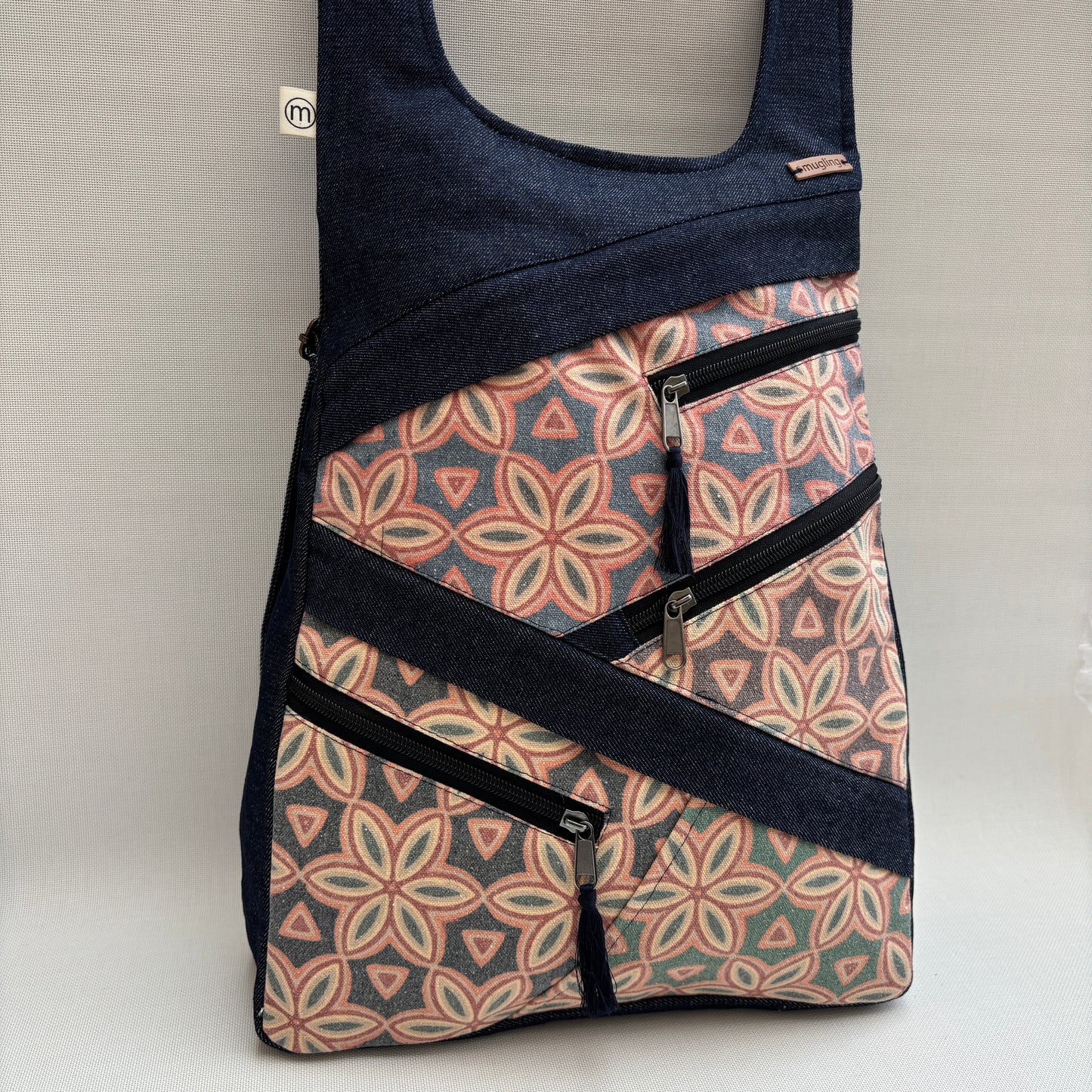 Mochila Multibolsillos "Sagarmatha" Jeans Azul Mandalas · Pieza 17386