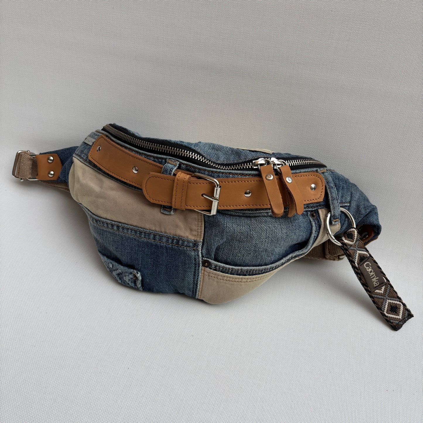 Riñonera RetroChic “Belt Edition” ♻️ Jeans Recycled ♻️ · Edición Limitada · Pieza Única Núm. 18125