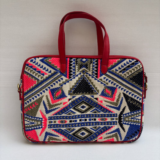 Bolso Porta Portátil “Aztec Red Spirit" · Pieza Única Núm. 18916