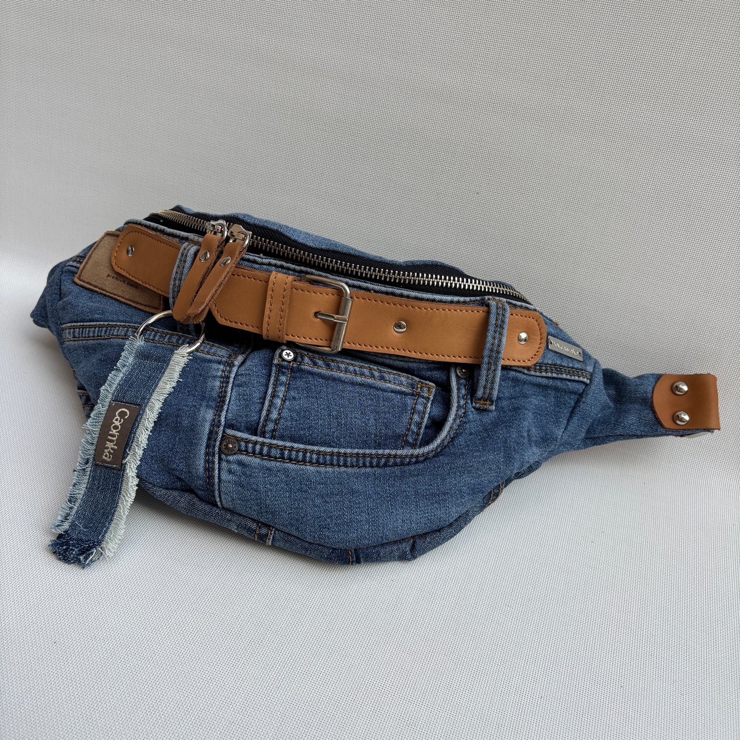 Riñonera RetroChic “Belt Edition” ♻️ Jeans Recycled ♻️ · Edición Limitada · Pieza Única Núm. 18202