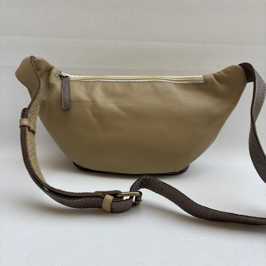 Riñonera RetroChic Analia Elegant Sand · Piel · Pieza Única Núm. 18926