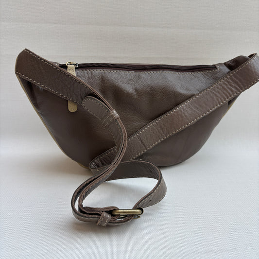 Riñonera RetroChic Analia Elegant Sand · Piel · Pieza Única Núm. 18927