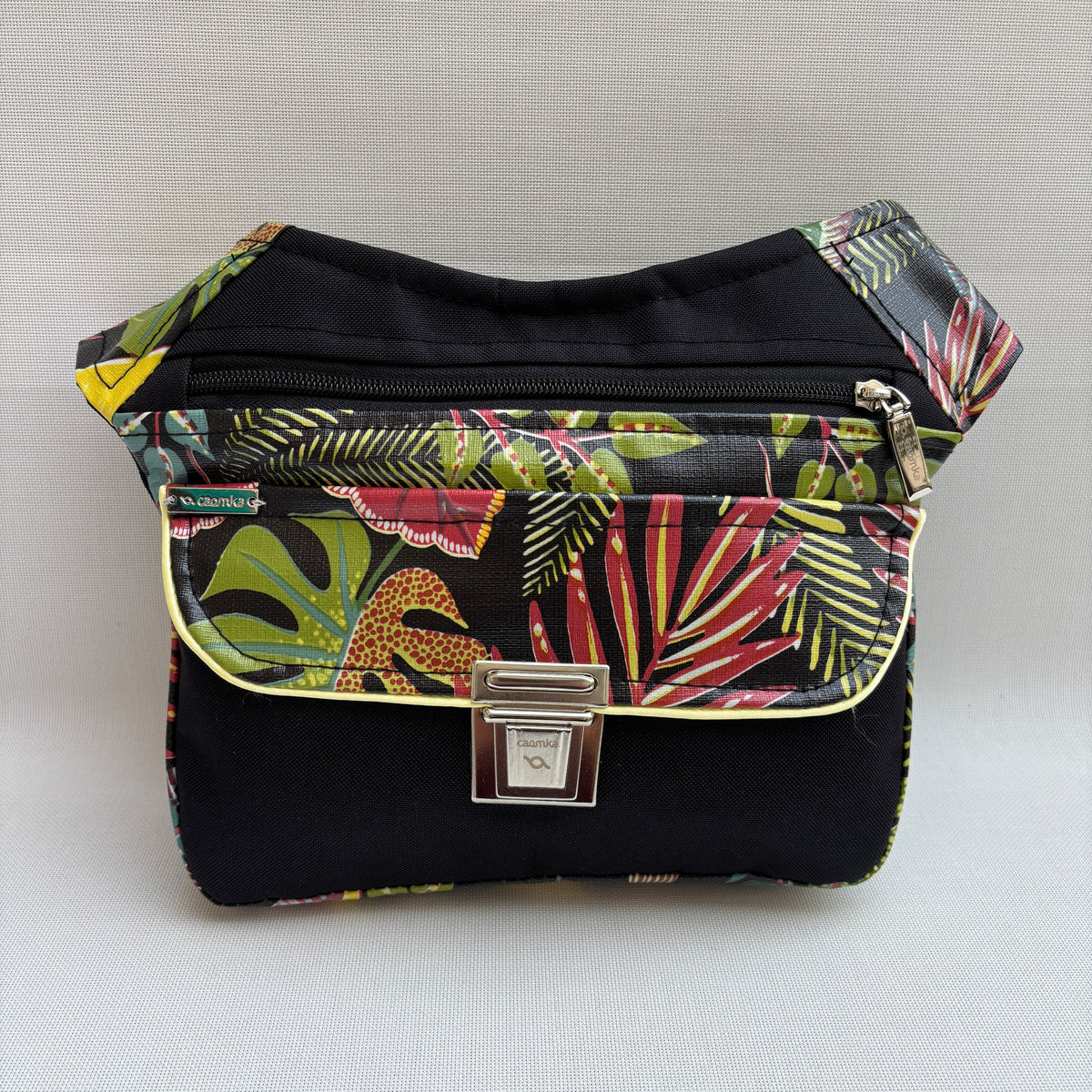 Riñonera "Special Tropical Black" + Bolsillo trasero · Impermeable · Pieza Única Núm. 18980