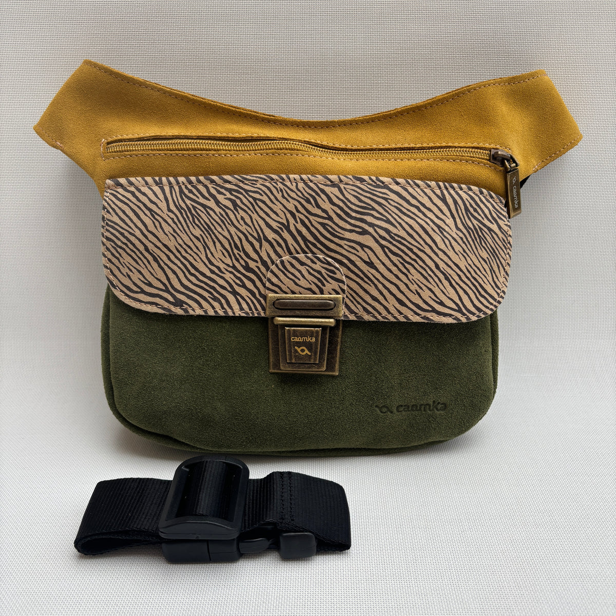 Riñonera "Special Zebra" · Piel · Pieza Exclusiva Núm. 17454