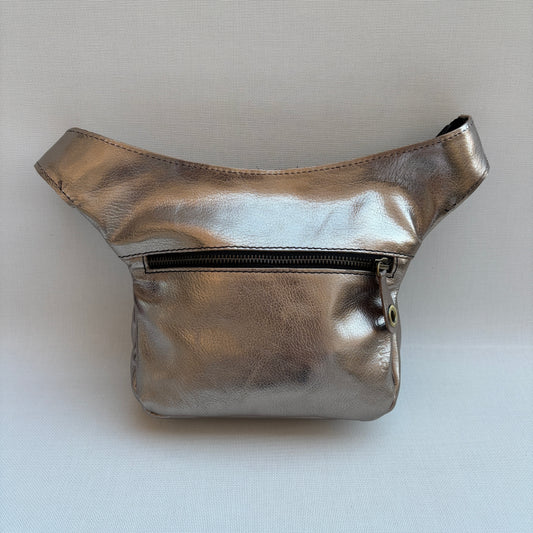 Riñonera Mini "Special Dorada Metalizada" · Piel Natural · Cuero · Pieza Exclusiva Núm. 16854