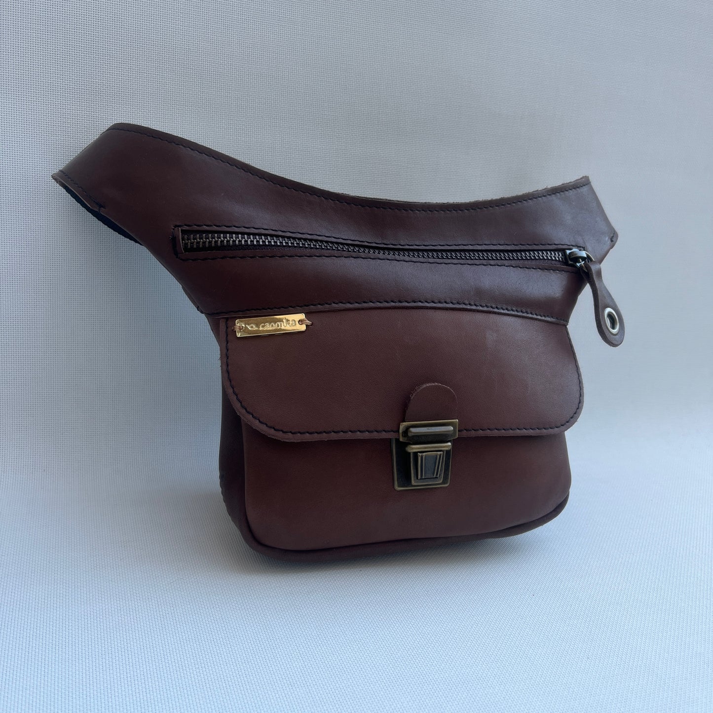 Mini Classic Brown & Old Gold · Piel natural BioCuir® · Pieza Exclusiva Núm. 14887