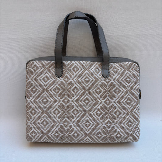Bolso Carla "Soft Sand Luxe" · Pieza Única Núm. 18962 (primeras piezas) en evolución.