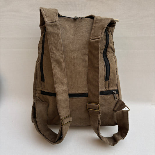 Mochila Multibolsillos "Sagarmatha" Pana & Colors · Pieza Única 18191