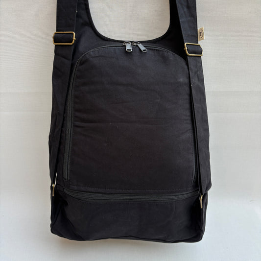 Mochila Multibolsillos Antirrobo "Fantasy" · Pieza Única Núm. 18192