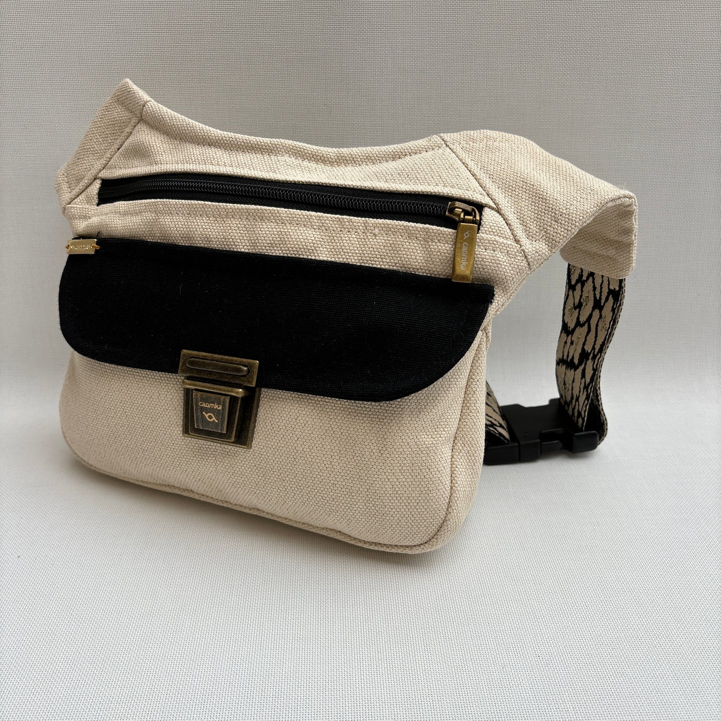 Elegant Top + Bolsillo trasero · Pieza Única Núm. 15878