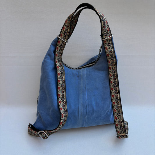 Mochila Caomka modelo Pocket "Denim Flower Joy" · Pieza Única núm. 18985